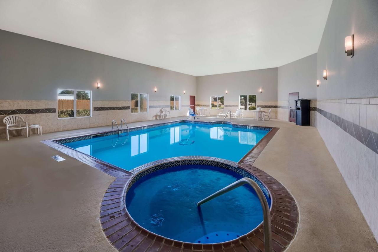 Best Western South Plains Inn & Suites Levelland Esterno foto